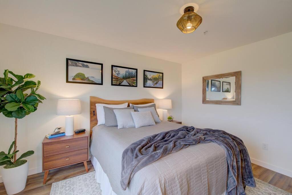 Beach Please-Updated Home With Ocean Views Long Beach Luaran gambar