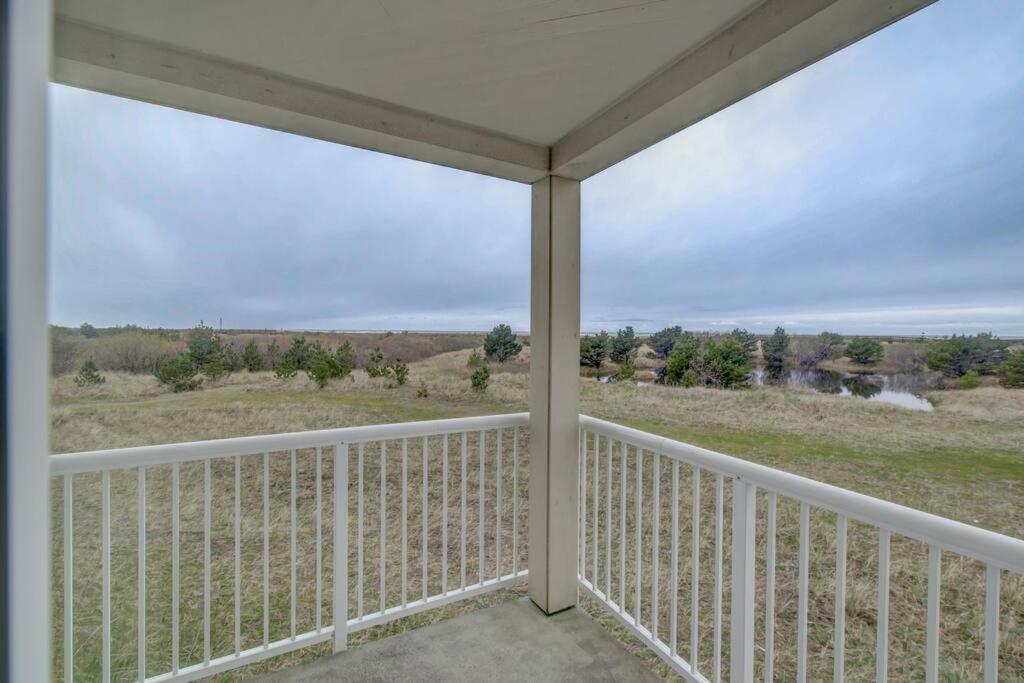 Beach Please-Updated Home With Ocean Views Long Beach Luaran gambar
